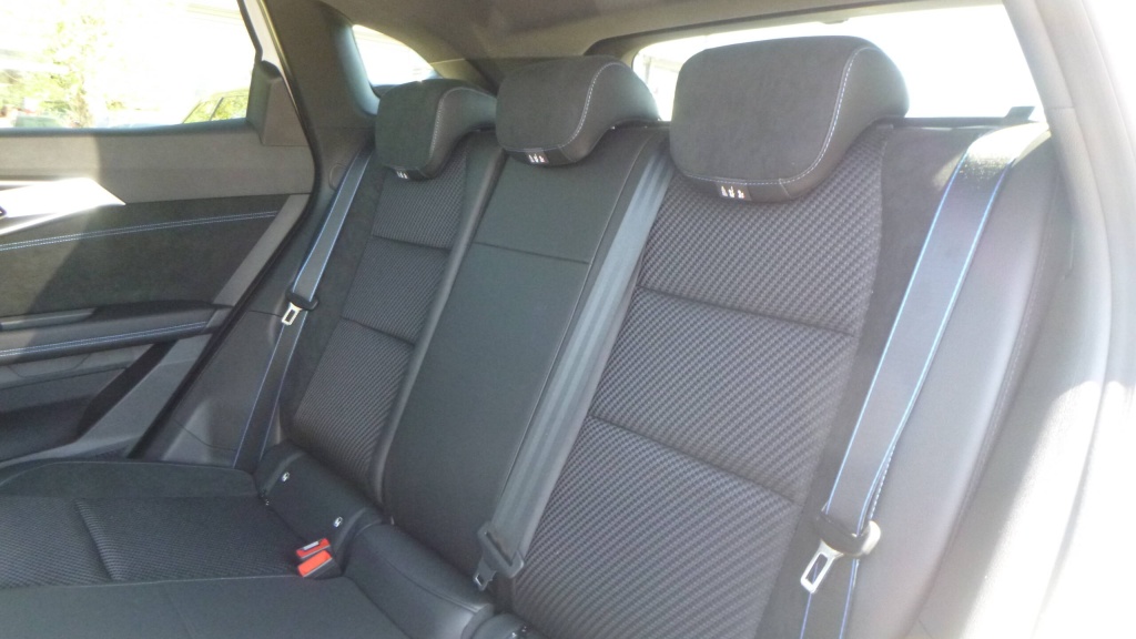 RENAULT Austral Techno esprit Alpine E-TECH FULL HYBRID 200 TECHNO ESPRIT ALPINE +PACK SAFETY +HAYON MOTORISE - ref: 5-1335626 - Photo 17