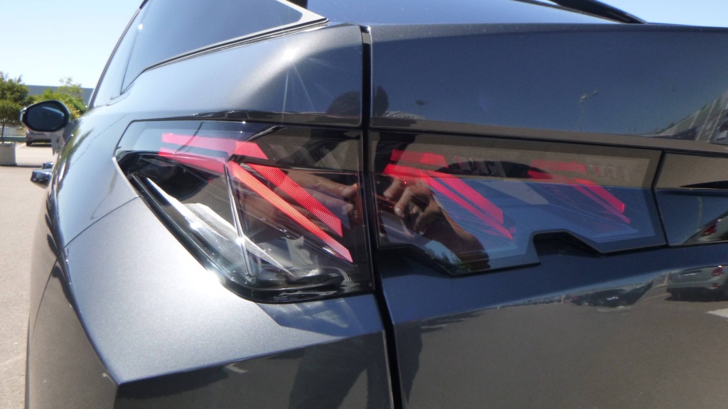 PEUGEOT 3008 GT HYBRID 145 E-DCS6 GT +TOIT OUVRANT +PACK 360 - ref: 5-1338576 - Photo 10