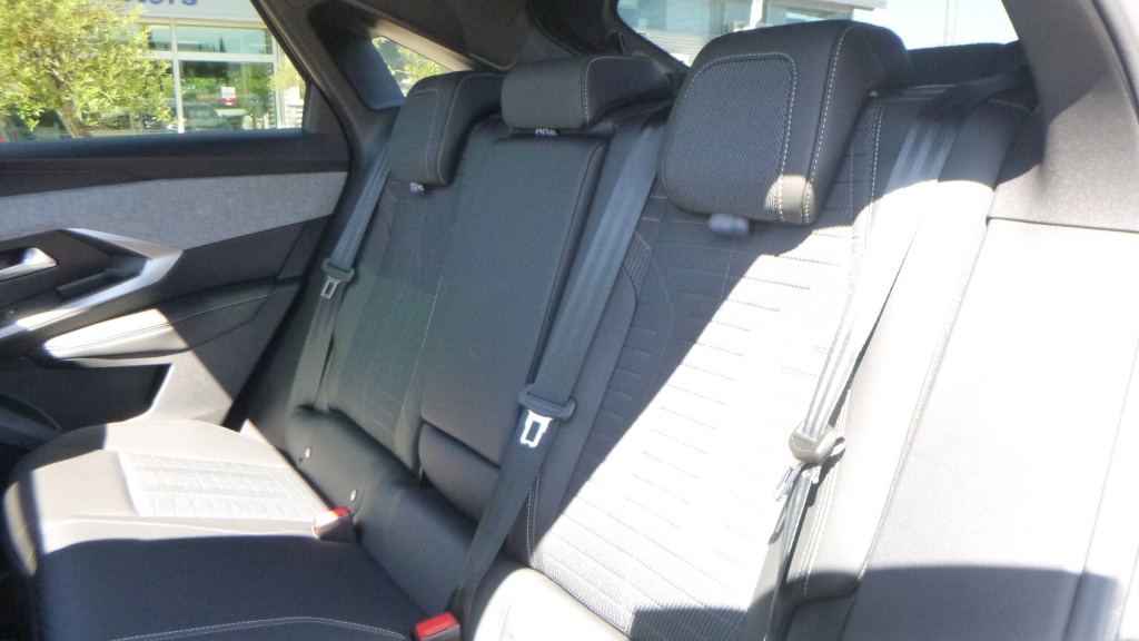 PEUGEOT 3008 GT HYBRID 145 E-DCS6 GT +TOIT OUVRANT +PACK 360 - ref: 5-1338576 - Photo 18
