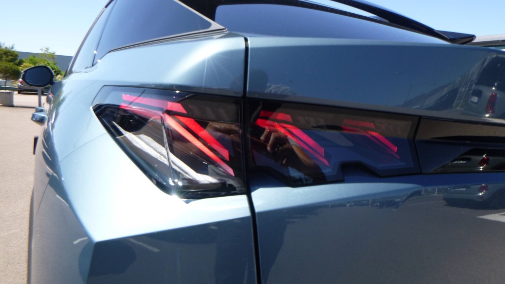 PEUGEOT 3008 GT HYBRID 145 E-DCS6 GT +TOIT OUVRANT +PACK 360  - ref: 5-1338617 - Photo 10