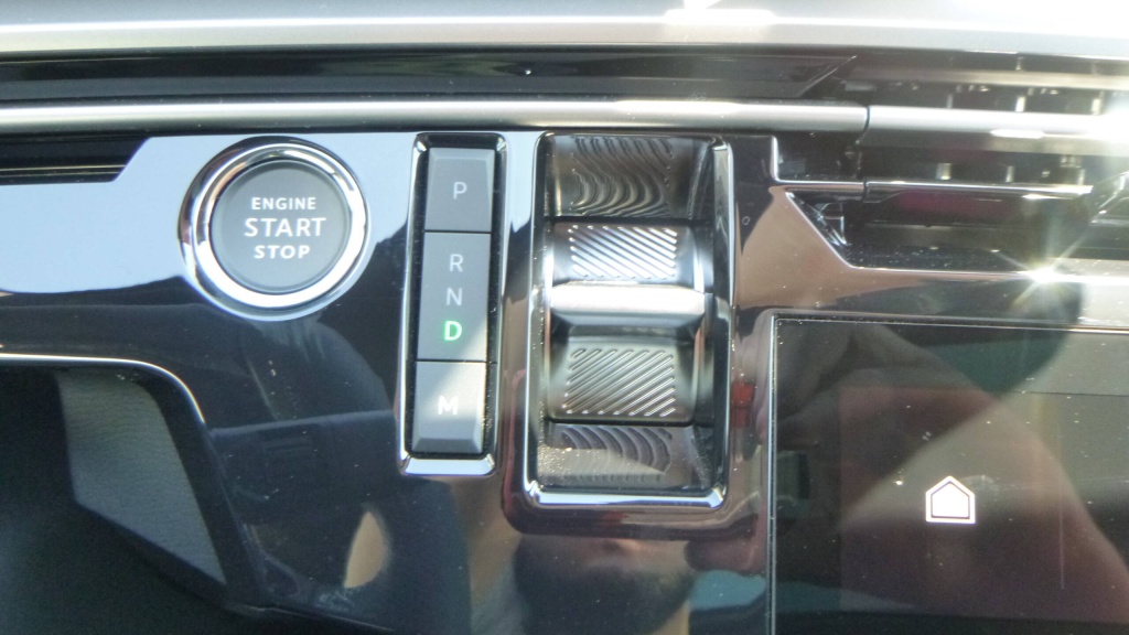 PEUGEOT 3008 GT HYBRID 145 E-DCS6 GT +TOIT OUVRANT +PACK 360  - ref: 5-1338617 - Photo 20