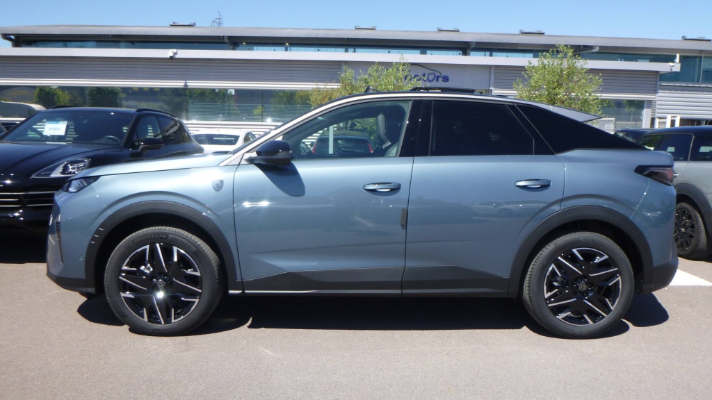 PEUGEOT 3008 GT HYBRID 145 E-DCS6 GT +TOIT OUVRANT +PACK 360  - ref: 5-1338617 - Photo 8