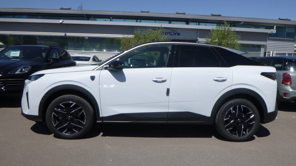 PEUGEOT 3008 GT HYBRID 145 E-DCS6 GT +TOIT OUVRANT +PACK 360 - ref: 5-1338620 - Photo 8