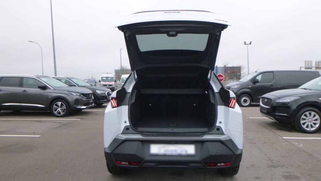 PEUGEOT 3008 Allure HYBRID 145 E-DCS6 ALLURE +PACK PANORAMIC NAVIGATION - ref: 5-1341346 - Photo 18