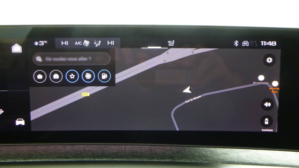 PEUGEOT 3008 Allure HYBRID 145 E-DCS6 ALLURE +PACK PANORAMIC NAVIGATION - ref: 5-1341346 - Photo 20