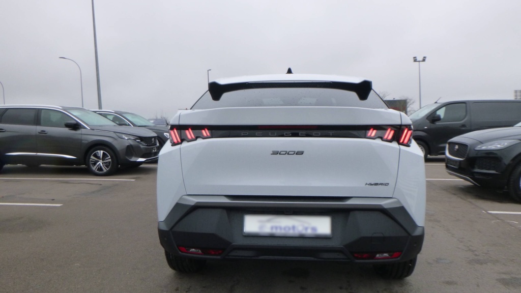 PEUGEOT 3008 Allure HYBRID 145 E-DCS6 ALLURE +PACK PANORAMIC NAVIGATION - ref: 5-1341346 - Photo 6