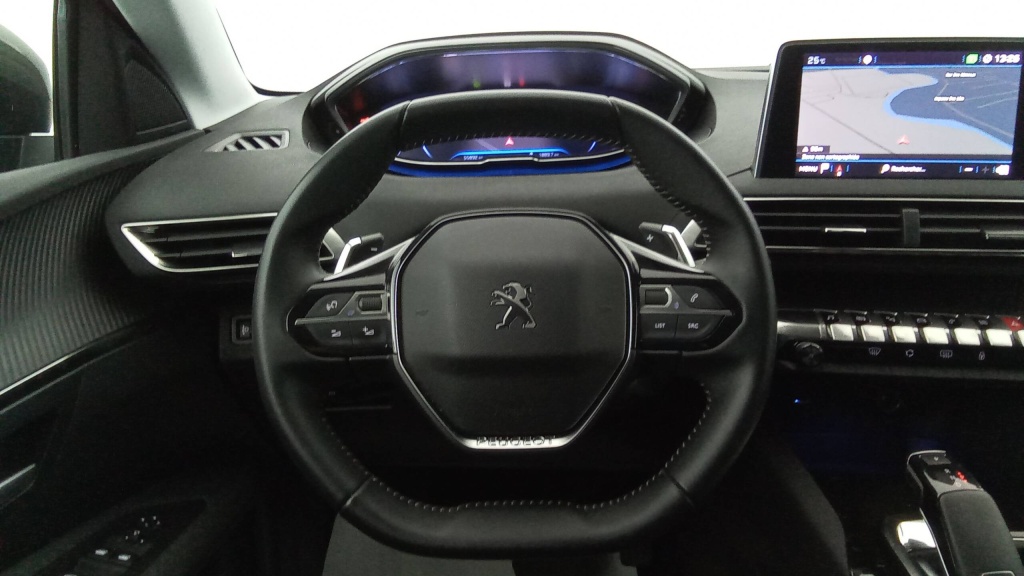 PEUGEOT 3008 Active PURETECH 130 EAT8 ACTIVE +GPS +PDC AR/AV - ref: 5-1342683 - Photo 12