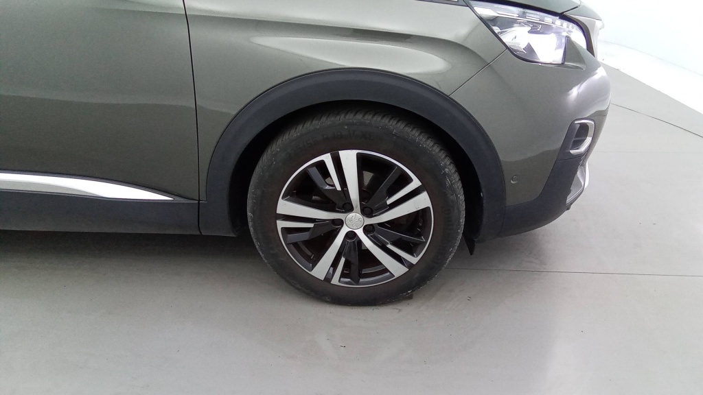 PEUGEOT 5008 Allure PURETECH 130 ALLURE - ref: 5-1342693 - Photo 11