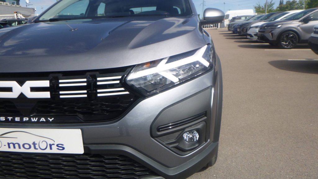 DACIA Sandero Stepway Expression TCE 90 CVT GSR2 STEPWAY EXPRESSION - ref: 5-1346149 - Photo 9