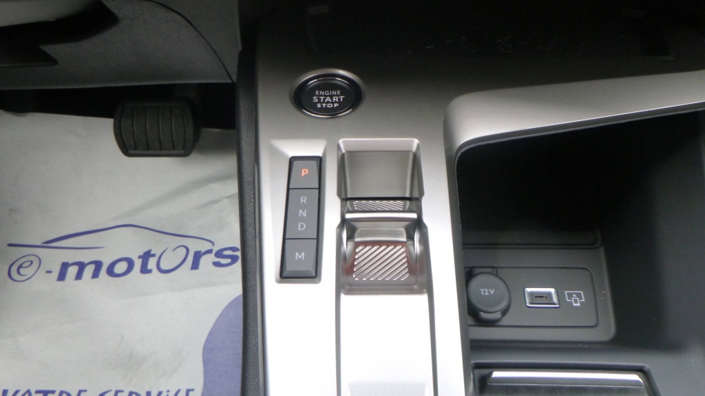 PEUGEOT 308 Allure BLUEHDI 130 S&S EAT8 ALLURE +PACK ACCESS - ref: 5-1349013 - Photo 19