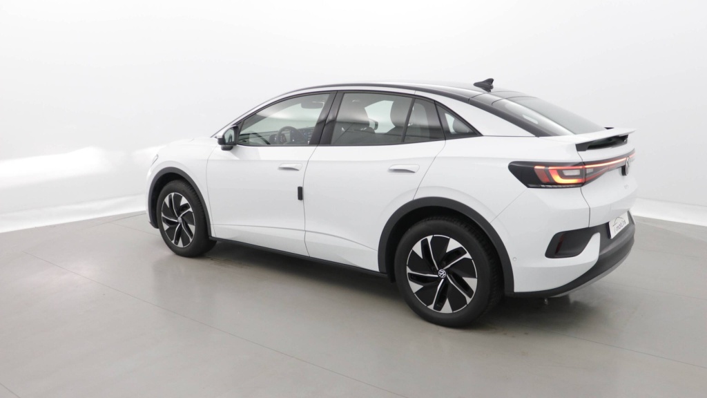 VOLKSWAGEN ID.5 Pro Performance 204 PRO PERFORMANCE - ref: 5-1349657 - Photo 4