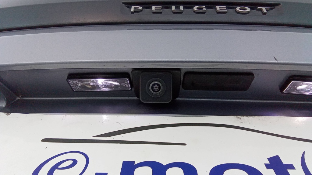 PEUGEOT 3008 Active Pack PURETECH 130 EAT8 ACTIVE PACK +GPS - ref: 5-1354022 - Photo 12