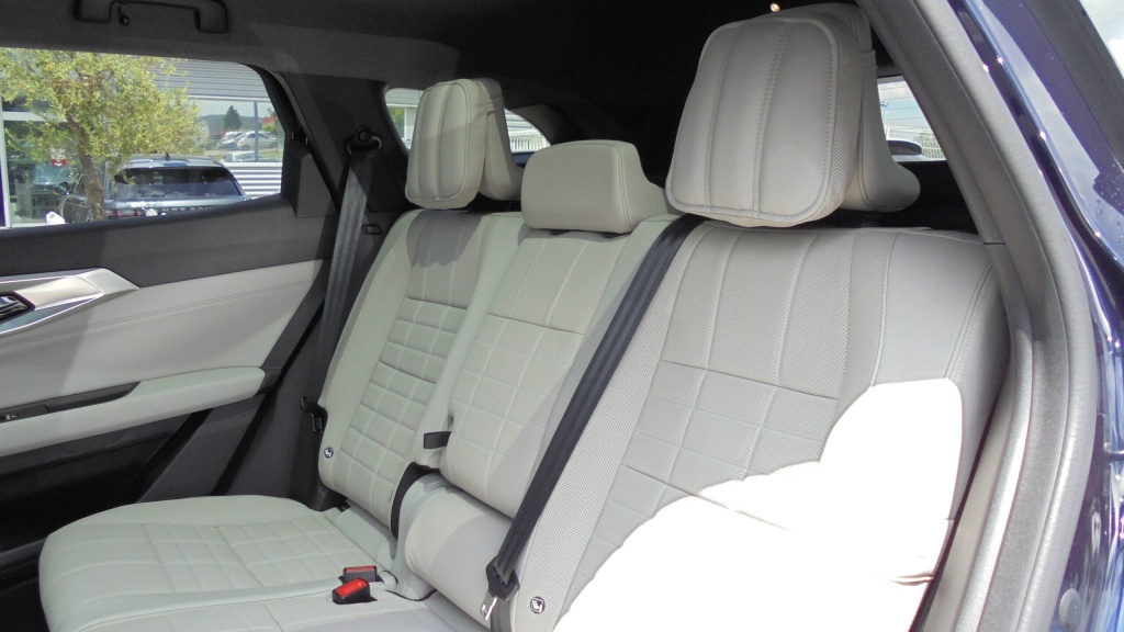 RENAULT Espace Iconic ESPACE E-TECH FULL HYBRID 200 ICONIC 7PL +TOIT VITRE + HI-FI HARMAN - ref: 5-1358537 - Photo 18