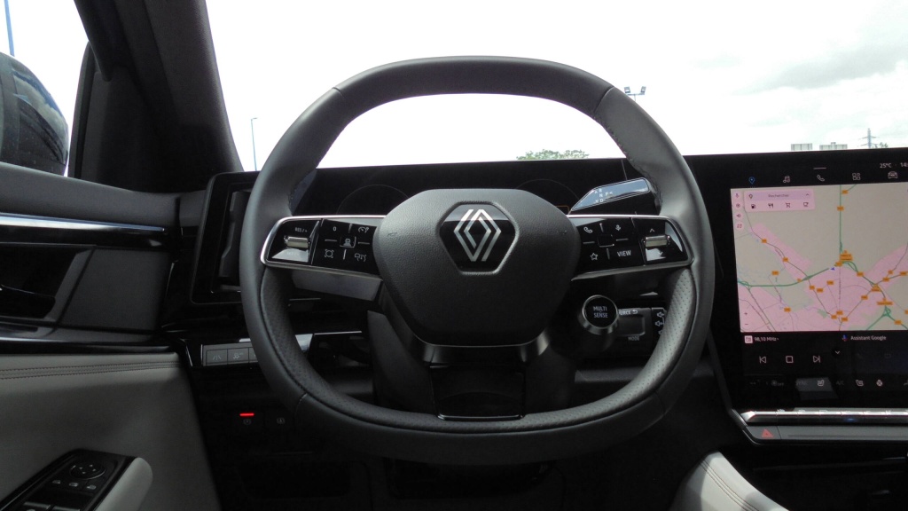 RENAULT Espace Iconic ESPACE E-TECH FULL HYBRID 200 ICONIC 7PL +TOIT VITRE + HI-FI HARMAN - ref: 5-1358539 - Photo 15
