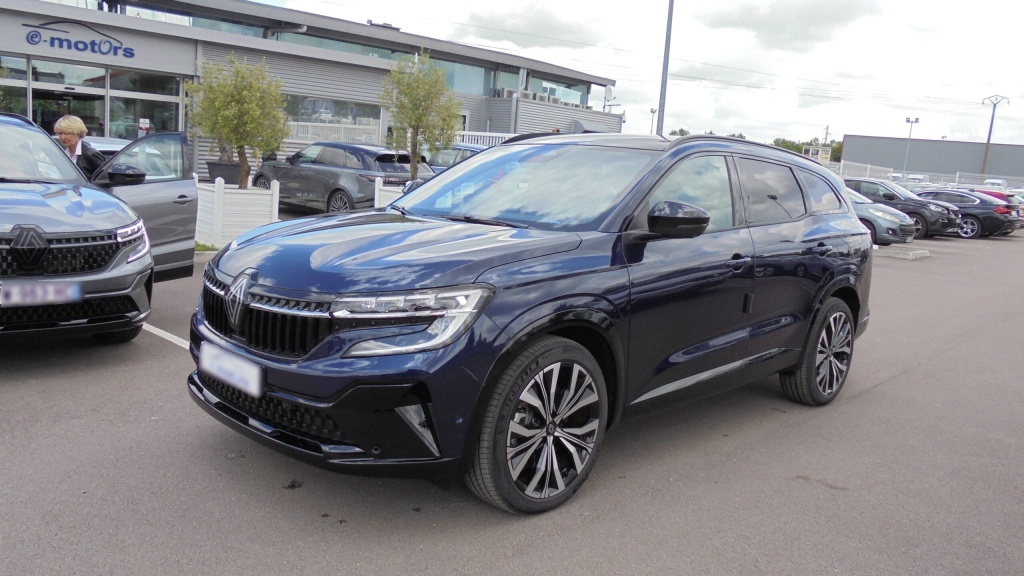 RENAULT Espace Iconic ESPACE E-TECH FULL HYBRID 200 ICONIC 7PL +TOIT VITRE + HI-FI HARMAN - ref: 5-1358540 - Photo 1