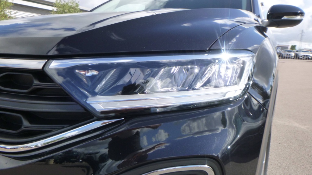 VOLKSWAGEN T-Roc VW Edition TDI 150 DSG7 VW EDITION +SIEGES AV CHAUFFANTS +ALARME - ref: 5-1359677 - Photo 9