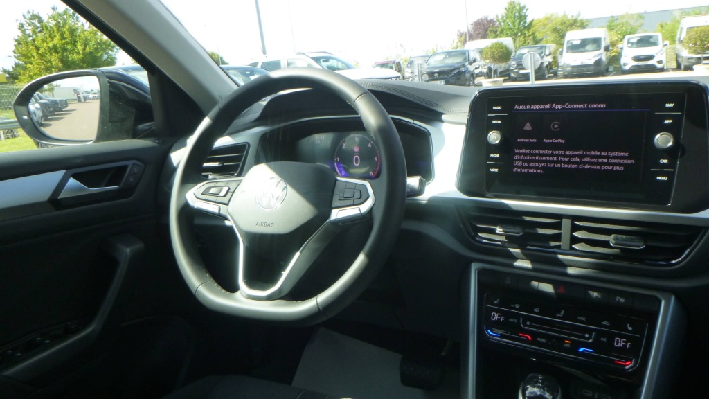 VOLKSWAGEN T-Roc VW Edition TDI 150 DSG7 VW EDITION +SIEGES AV CHAUFFANTS +ALARME - ref: 5-1359679 - Photo 15