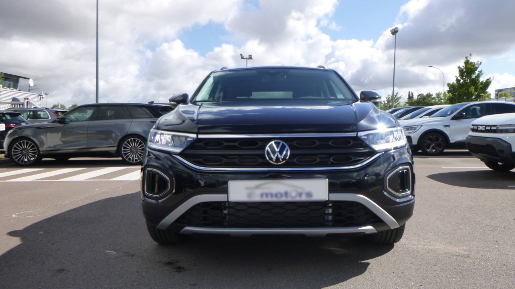 VOLKSWAGEN T-Roc VW Edition TDI 150 DSG7 VW EDITION +SIEGES AV CHAUFFANTS +ALARME - ref: 5-1359680 - Photo 2