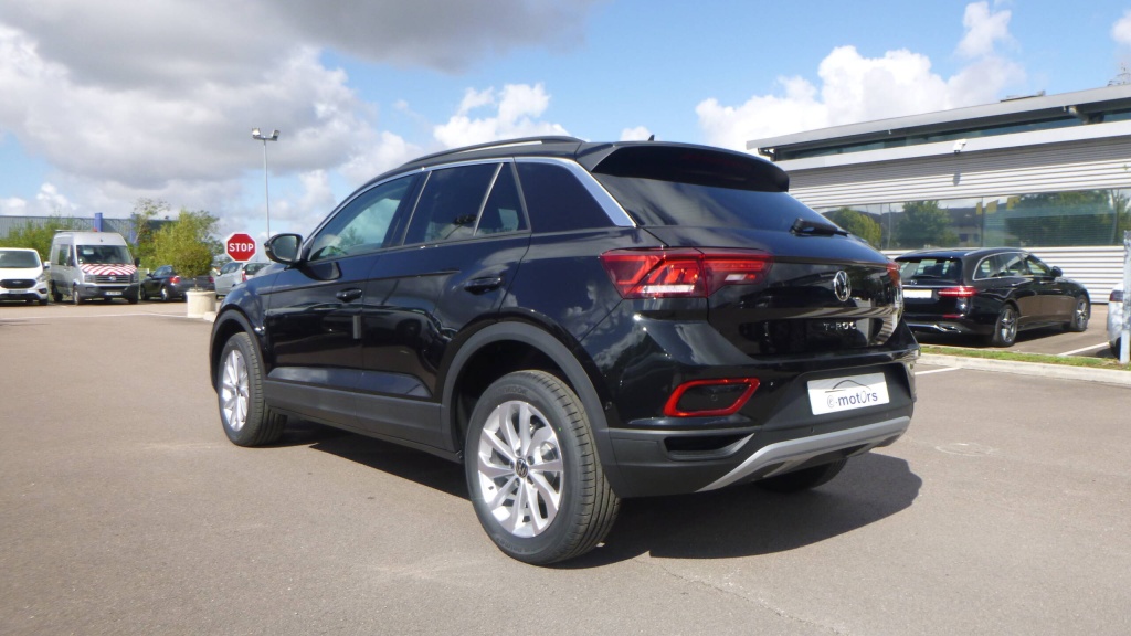 VOLKSWAGEN T-Roc VW Edition TDI 150 DSG7 VW EDITION +SIEGES AV CHAUFFANTS +ALARME - ref: 5-1359680 - Photo 7