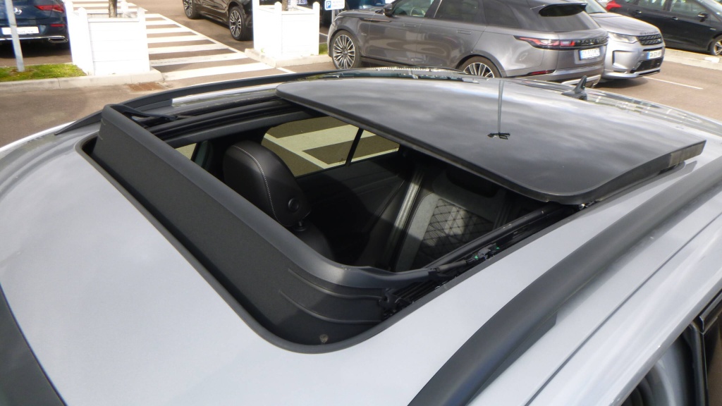 VOLKSWAGEN T-Roc R-Line Edition TDI 150 DSG7 R-LINE EDITION +JANTES 19