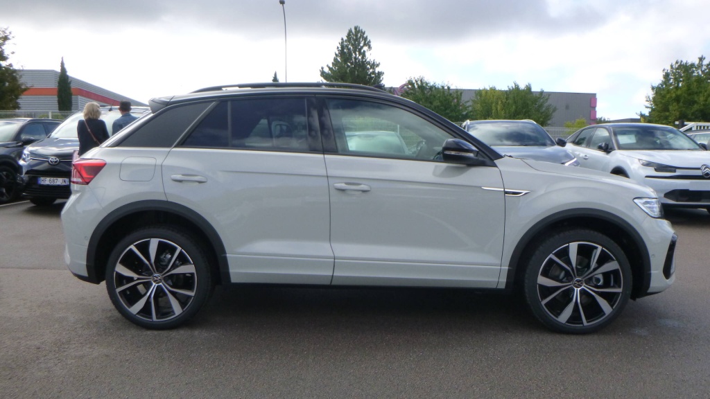 VOLKSWAGEN T-Roc R-Line Edition TDI 150 DSG7 R-LINE EDITION +JANTES 19
