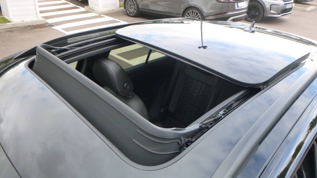 VOLKSWAGEN T-Roc R-Line Edition TDI 150 DSG7 R-LINE EDITION +JANTES 19