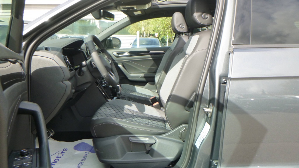 VOLKSWAGEN T-Roc R-Line Edition TSI 150 DSG7 R-LINE EDITION +JANTES 19