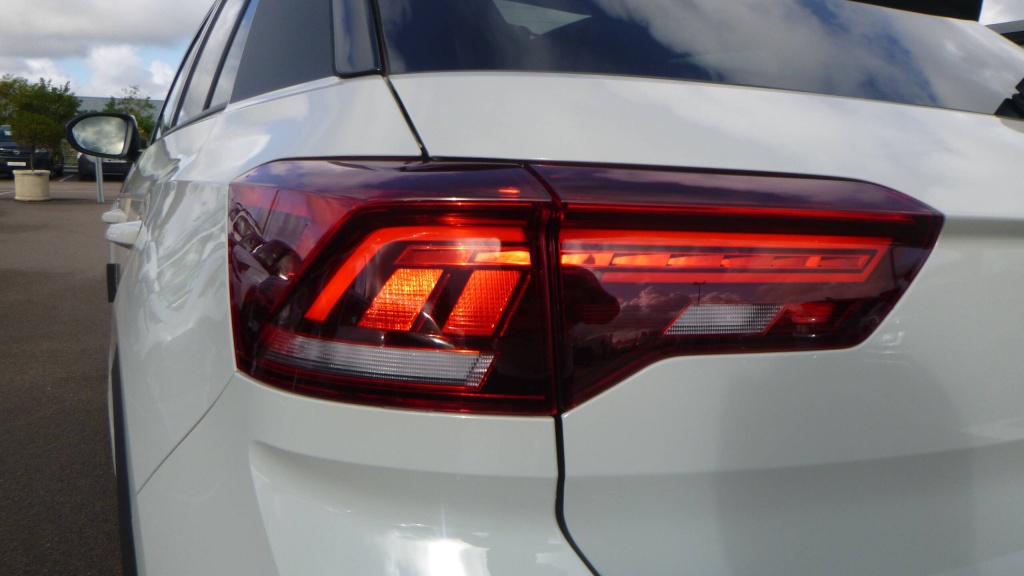 VOLKSWAGEN T-Roc R-Line Edition TSI 150 DSG7 R-LINE EDITION +JANTES 19