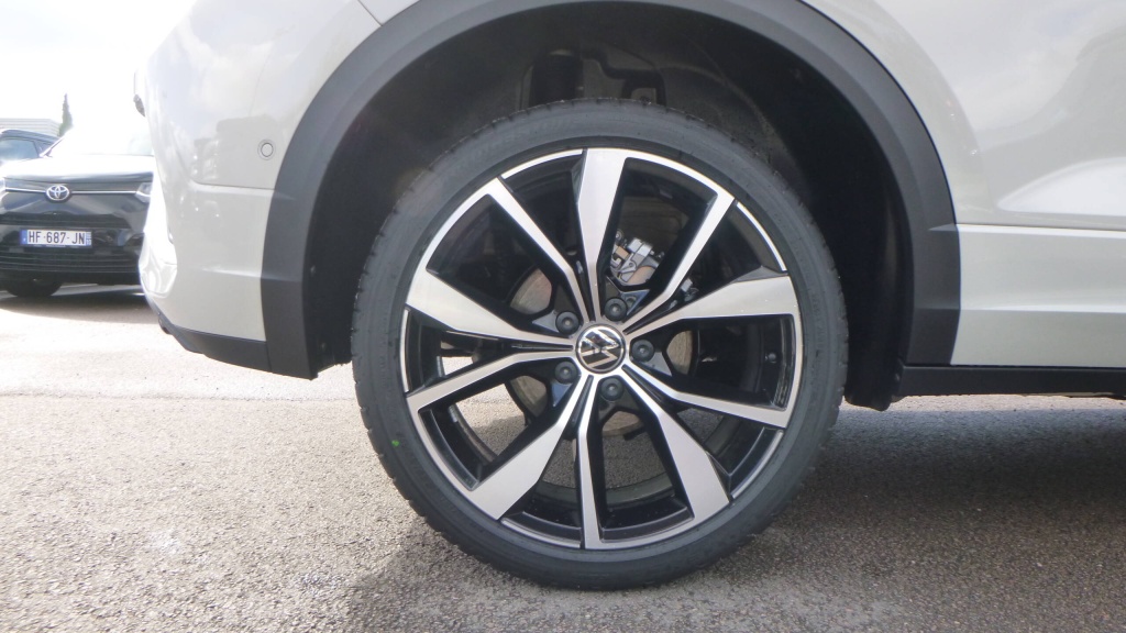 VOLKSWAGEN T-Roc R-Line Edition TSI 150 DSG7 R-LINE EDITION +JANTES 19