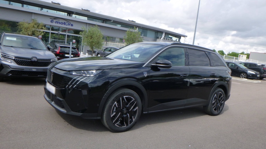 PEUGEOT 5008 GT HYBRID 145 E-DCS6 GT +PACK 360 - ref: 5-1363386 - Photo 1
