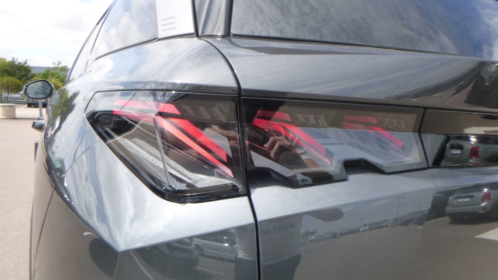 PEUGEOT 5008 GT HYBRID 145 E-DCS6 GT +PACK 360 - ref: 5-1363390 - Photo 10