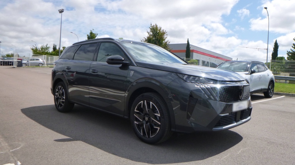 PEUGEOT 5008 GT HYBRID 145 E-DCS6 GT +PACK 360 - ref: 5-1363390 - Photo 3