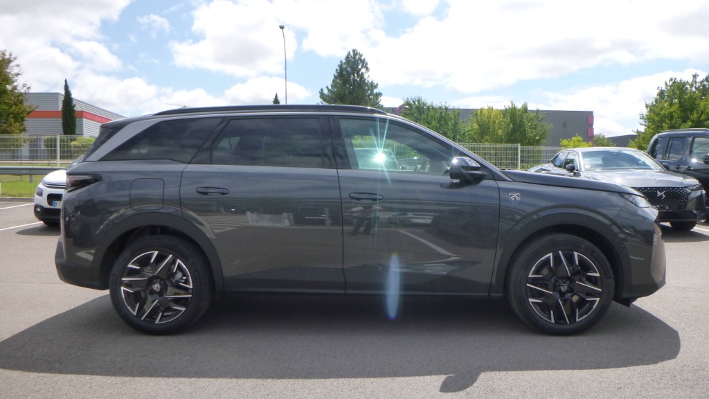 PEUGEOT 5008 GT HYBRID 145 E-DCS6 GT +PACK 360 - ref: 5-1363390 - Photo 4