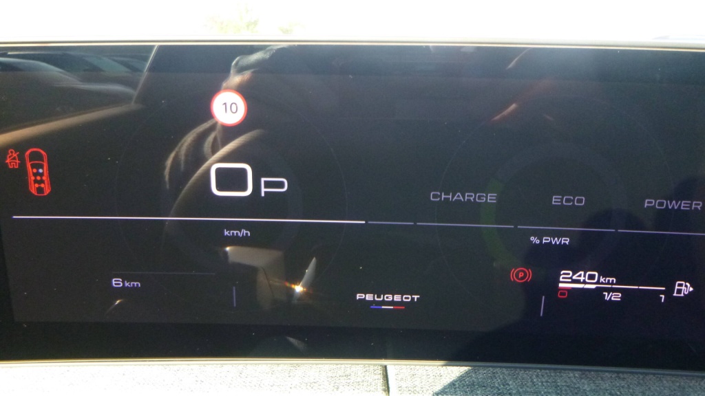 PEUGEOT 5008 GT HYBRID 145 E-DCS6 GT +TOIT OUVRANT +PACK 360 +PACK HIVER - ref: 5-1363397 - Photo 14