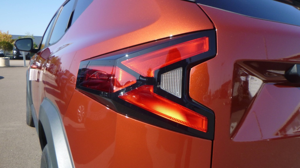 DACIA Duster Extreme HYBRID 140 EXTREME +SIEGES AVANT CHAUFFANTS - ref: 5-1366959 - Photo 10