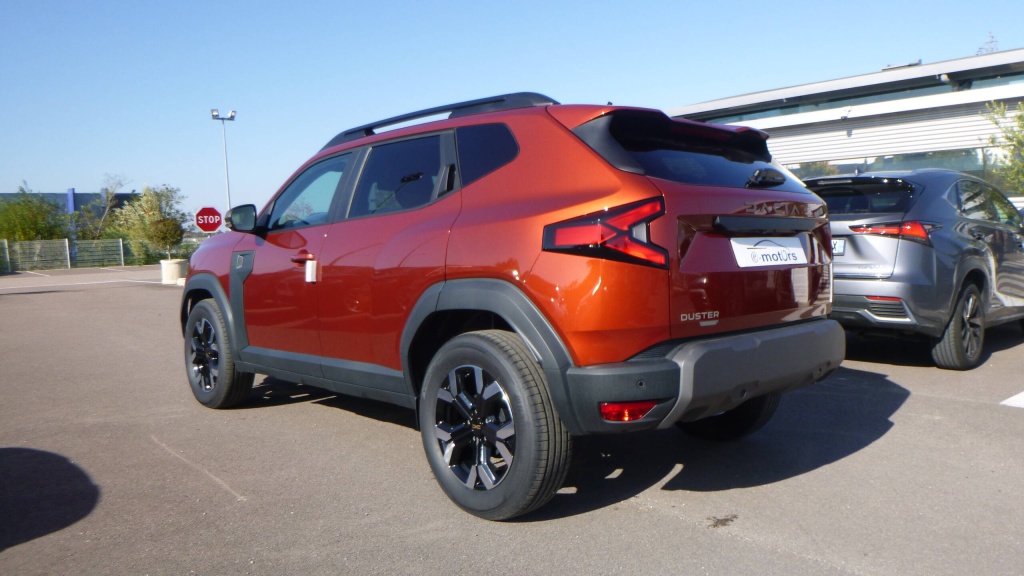 DACIA Duster Extreme HYBRID 140 EXTREME +SIEGES AVANT CHAUFFANTS - ref: 5-1366959 - Photo 7