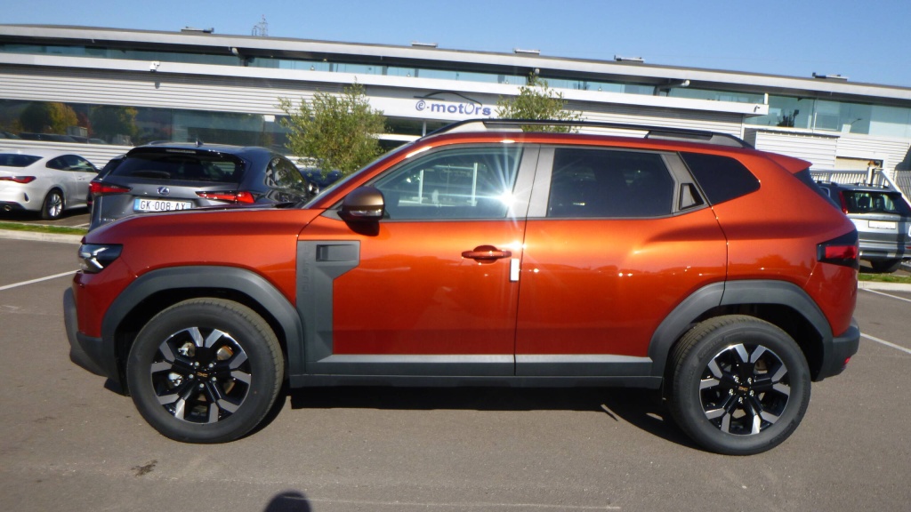 DACIA Duster Extreme HYBRID 140 EXTREME +SIEGES AVANT CHAUFFANTS - ref: 5-1366959 - Photo 8
