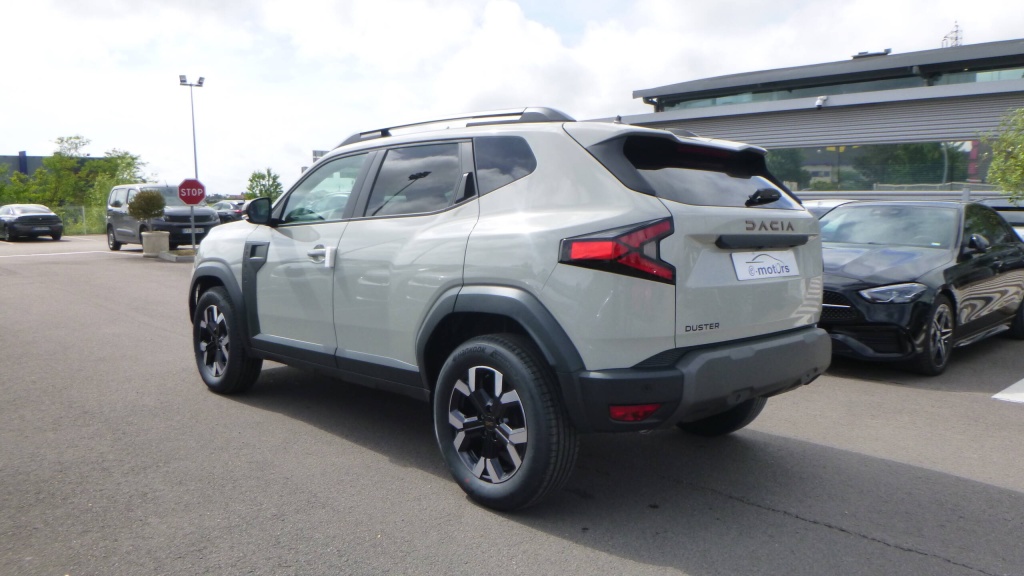 DACIA Duster Extreme HYBRID 140 EXTREME +PACK CITY +PACK COLD +PACK TECHNO - ref: 5-1366972 - Photo 7