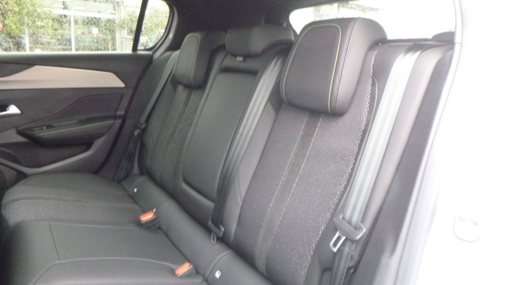 PEUGEOT 308 GT BLUEHDI 130 S&S EAT8 GT - ref: 5-1367384 - Photo 17