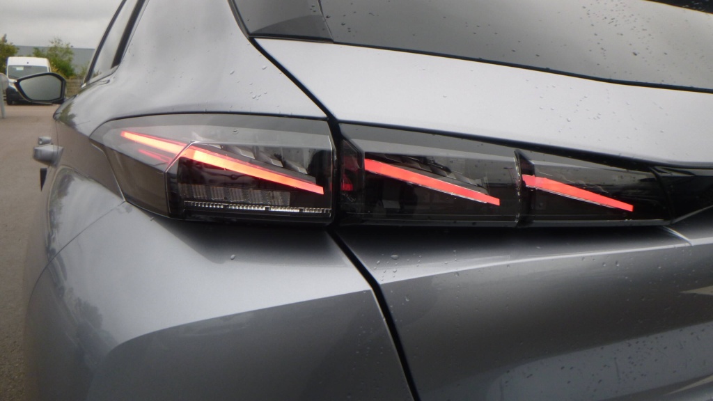 PEUGEOT 308 GT BLUEHDI 130 S&S EAT8 GT - ref: 5-1367392 - Photo 10