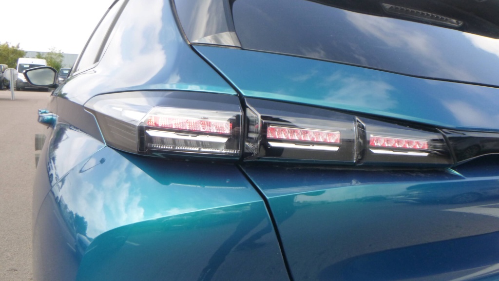 PEUGEOT 308 Allure BLUEHDI 130 EAT8 ALLURE - ref: 5-1367406 - Photo 10