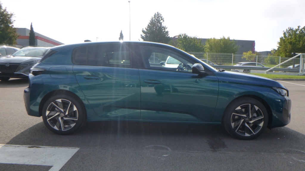 PEUGEOT 308 Allure BLUEHDI 130 EAT8 ALLURE - ref: 5-1367406 - Photo 4