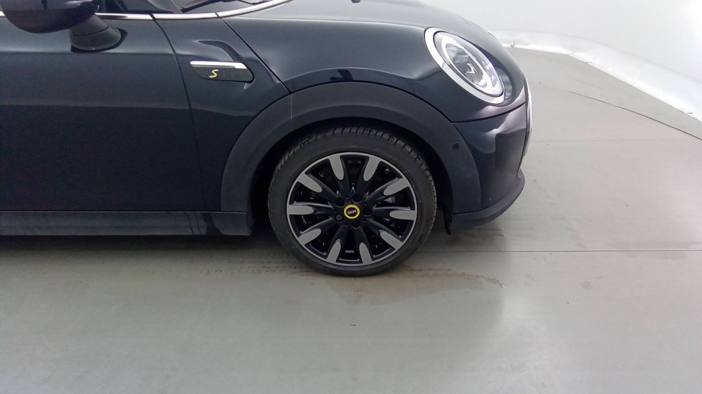 MINI Hatch Finition MINI Yours HATCH 3 PORTES COOPER SE 184 MINI YOURS - ref: 5-1367583 - Photo 11