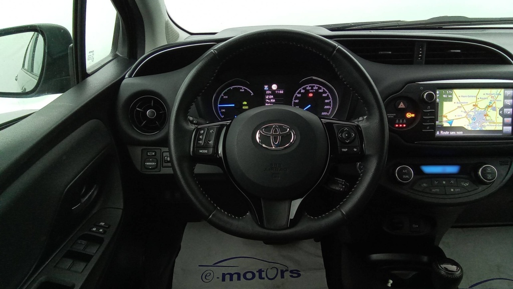 TOYOTA Yaris Dynamic YARIS HYBRIDE 100H - DYNAMIC - ref: 5-1367784 - Photo 14