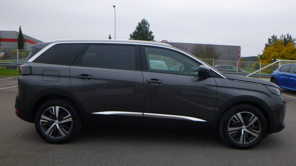 PEUGEOT 5008 Allure Pack BLUEHDI 130 EAT8 ALLURE PACK +PACK CITY +PACK ENFANTS - ref: 5-1367876 - Photo 4
