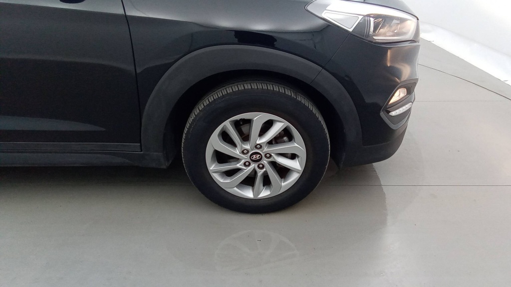 HYUNDAI Tucson Creative 1.7 CRDI 115 2WD - CREATIVE - ref: 5-1369176 - Photo 11