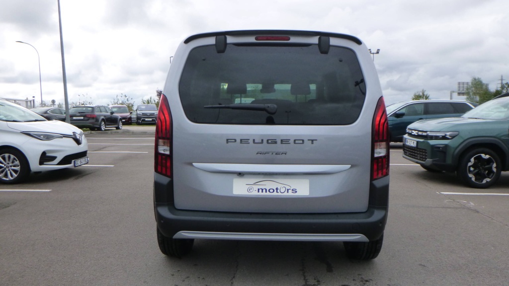 PEUGEOT Rifter GT M BLUEHDI 130 EAT8 GT 5PL +GPS +ACCES MAINS LIBRES - ref: 5-1370413 - Photo 6