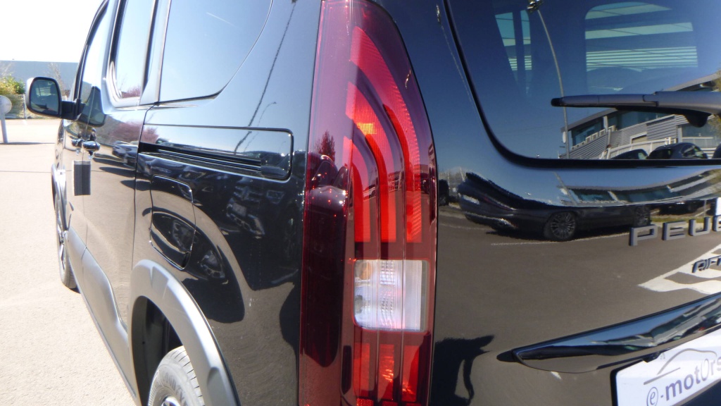 PEUGEOT Rifter GT M BLUEHDI 130 EAT8 GT 5PL - ref: 5-1370436 - Photo 10