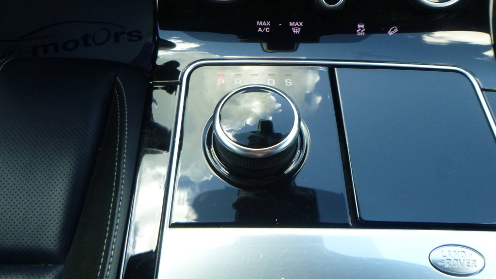 LAND ROVER Range Rover Velar S R-Dynamic 2.0L D240 BVA - S R-DYNAMIC - ref: 5-1370612 - Photo 19
