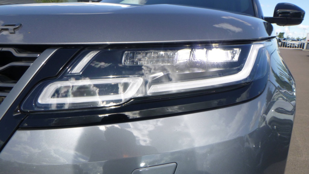 LAND ROVER Range Rover Velar S R-Dynamic 2.0L D240 BVA - S R-DYNAMIC - ref: 5-1370612 - Photo 9